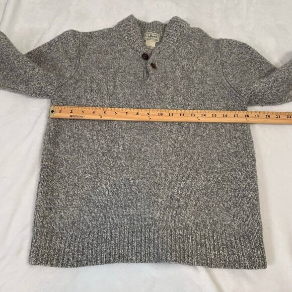 L.L. Bean 100% lambs wool gray mock collar button detail pullover sweater - Picture 8 of 9